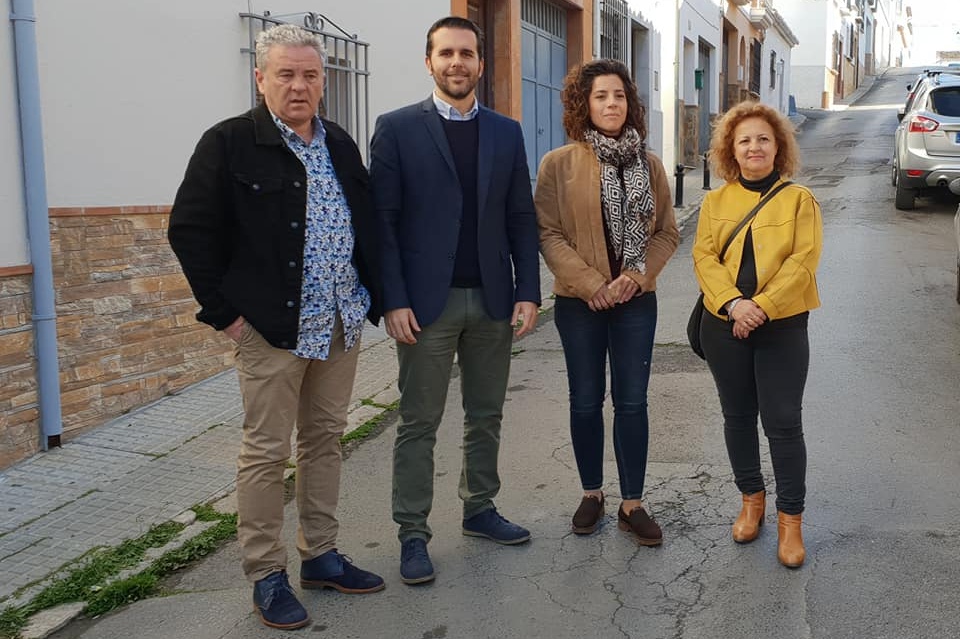 PSOE denuncia estado barrio Santiago
