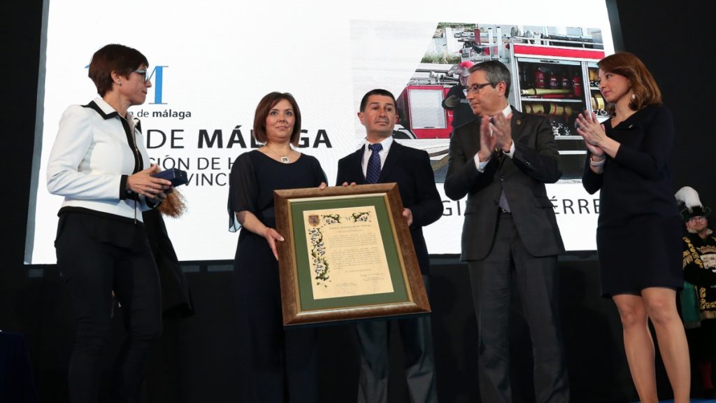 entrega Distinción Honor póstuma bombero José Gil