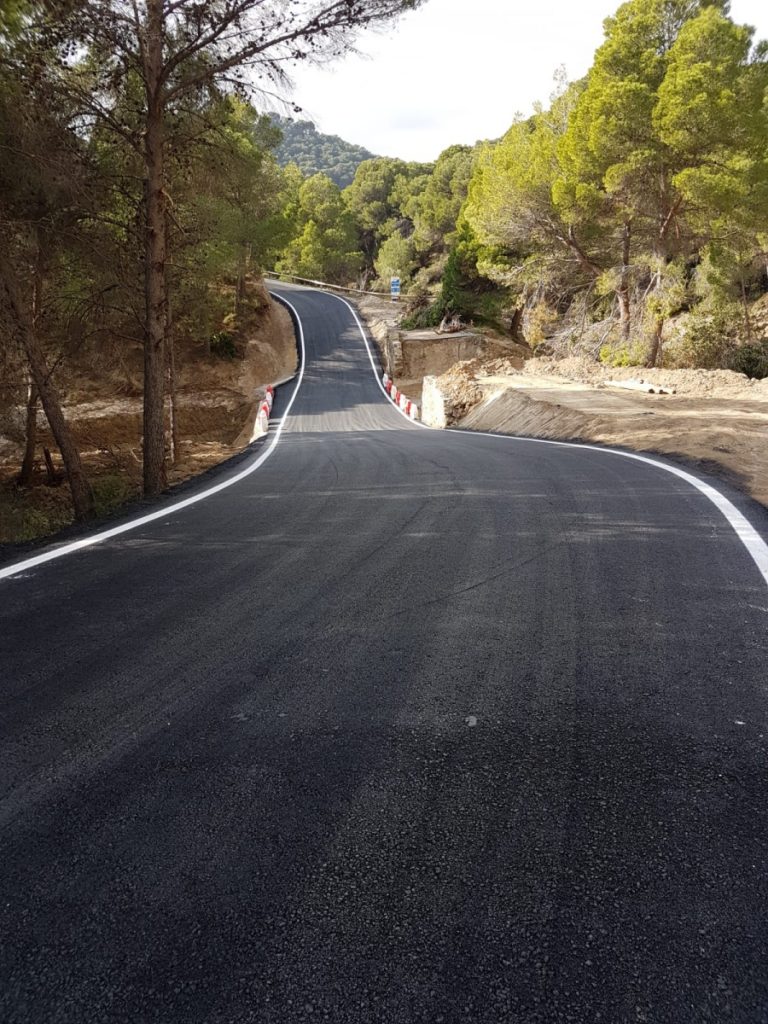 arreglo carretera provisional MA-4404 acceso Bobastro