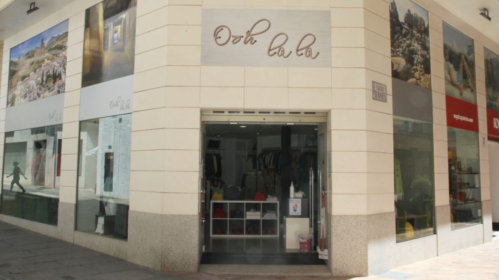 comercio Ooh La La nueva ubicación calle Duranes Antequera | @Clave_Economica